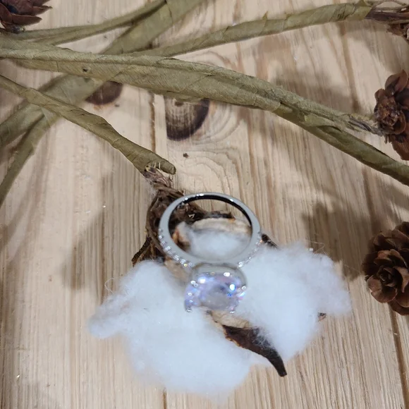 🎊🎊NEW🎊🎊EXQUISITE!! 3 CT White Sapphire Engagement Ring in 925Sterling Silver - Picture 13 of 14